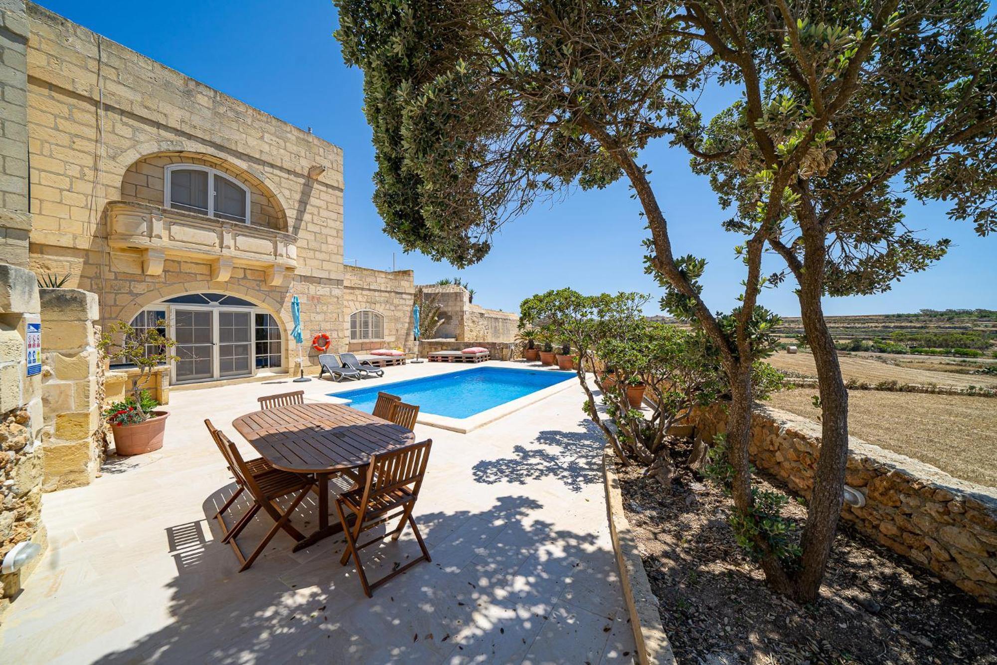 Lonza Gharb Farmhouse Exteriör bild